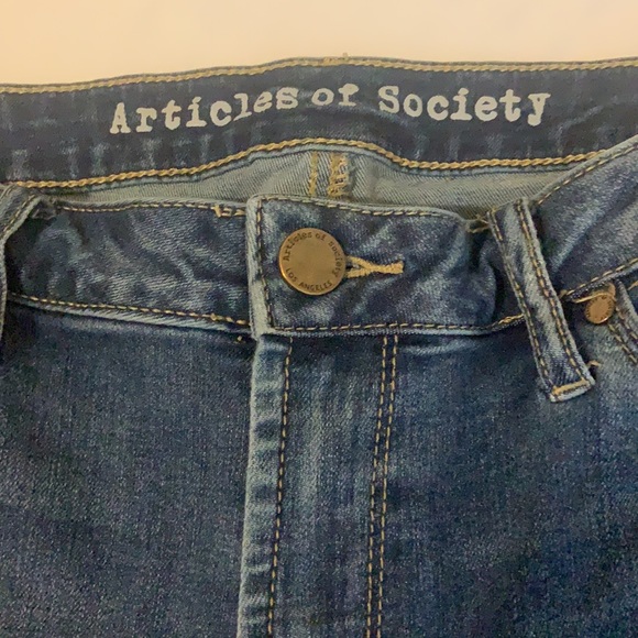 Dark blue skinny jeans. - Picture 3 of 5